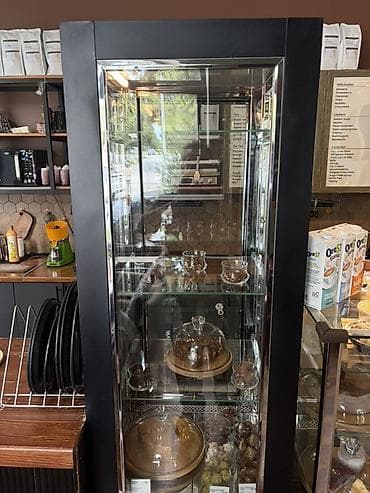 Kafe vitrinləri və soyuducu şkaf satılır – peşəkar istifadə üçün — 2