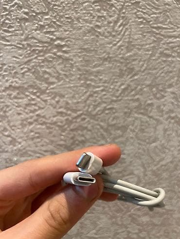 iphone usb kabel: IPhone 17 Pro Max — 4