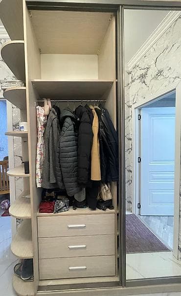 teze dolablar: İşlənmiş, 2 qapılı, Güzgülü, Bej, Digər material, Kupe, Düz dolab — 3