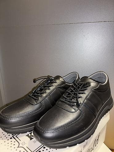 topdan paltar satisi: Kişi üçün qara dəri ayaqqabı Topdan və pərakəndə satış mövcuddur. Ölçü — 2
