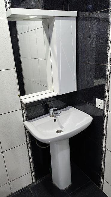 hamam şkafları: Çanaq(Rakvina) və güzgülü şkaf dəsti Birlikdə və ya ayrı ayrı satılır — 1