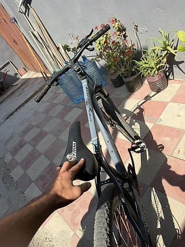 velpsiped: Velosiped – dağ/şəhər tərzi, 26" təkər ölçülü - Geniş profilli, dişli — 1