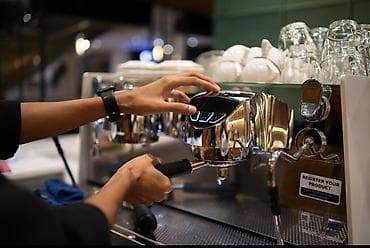 evde online is: Бариста требуется, Ежемесячная оплата, 18-29 лет, До 1 года опыта — 2