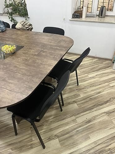 Ofis üçün yığıla bilən qara stullar 3 ədəd qalıb çox az işlənib -