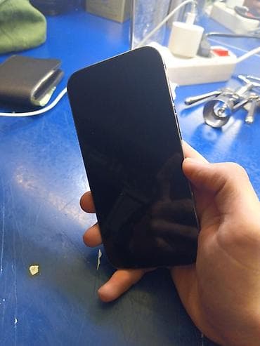 panel cit: 128 GB, Qara, Face ID — 3