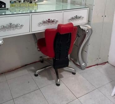 barraker qayçı nədir: İşlənmiş, Saş kəsimi kreslosu — 1