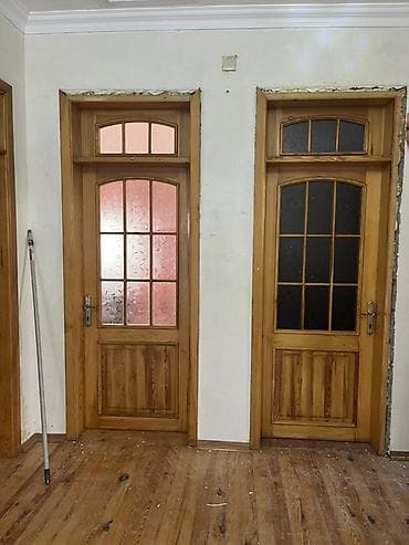 Şüşəli taxta otaq qapıları – 2 ədəd - Material: təbii ağac (rəng