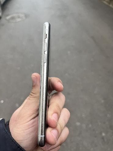 apple kredit: IPhone X, Серебристый, Face ID — 7