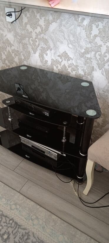 столешница баку: Б/у, Прямой ТВ стенд, С полками, Стеклянный — 3