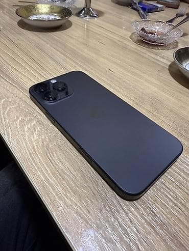 iphone 12 pro max ekran: IPhone 16 Pro Max, 256 GB, Qara — 9