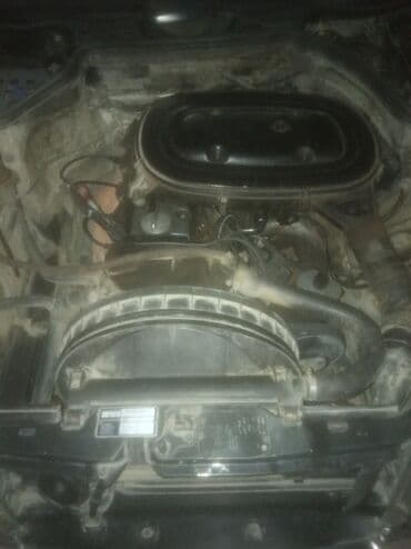 turbo az toyota prius kredit: Mercedes-Benz E 230: 2.3 l | 1990 il Sedan — 3