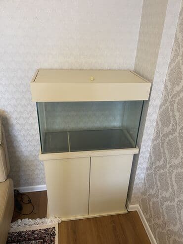 akvaryum aksesuarlari: 150 litirlik işıqlı akvarium . Altından şkaf kimi də istifadə etmək — 2