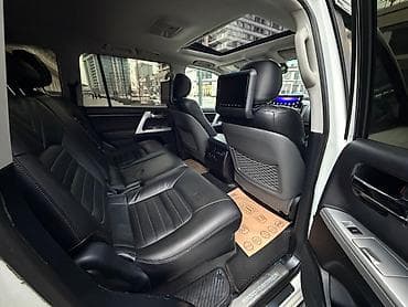Nəqliyyat: Toyota Land Cruiser: 4 l | 2013 il Ofrouder/SUV — 10