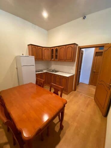 obyek: Əhmədli metrosunun yaxınlığında sahəsi 130kv/m olan,6 otağli — 19