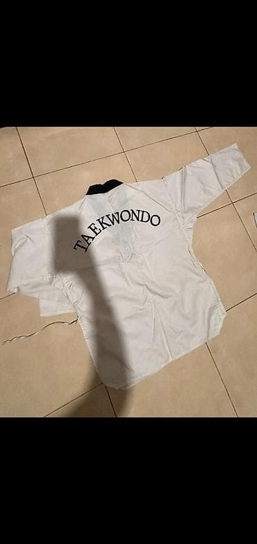 Oyuncaqlar: Qalin materialli cudo idman geyimi kimano.20 manat.Az istifade — 4