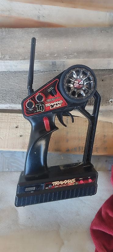 uzunbogaz cekmeler: Traxxas E-Revo RC truggy - 1/10 ölçülü yüksək performanslı elektrikli — 7