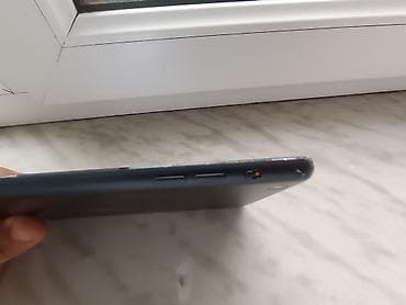 20 s: Apple iPad mini (1-ci nəsil) - 7.9 düym Retina displey, iOS interfeys — 4