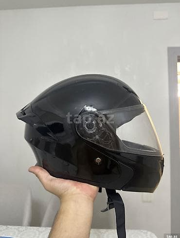 Salam çənəsi açılan dəbilqədir 0 vəziyyətdədir 20 gün geyinilib moto — 1