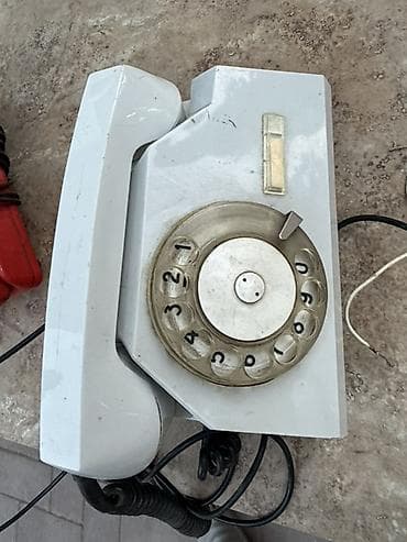 Məhsul: Retro fırlanma diski ilə masa telefonları, dekor kimi istifade — 4