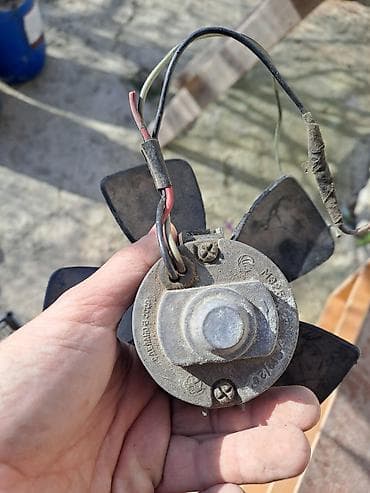 Aksesuarlar və tüninq: Vaz peçin pəri. Orjinaldir. Ustden cixmadir. Isteyen olsa korogluya — 2