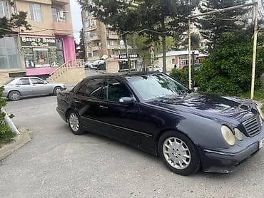 210 mersedes: Mercedes-Benz E 220: 2.2 l | Sedan — 6