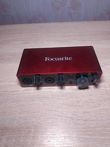 ses guclendiri: Focusrite Scarlett 2i2 USB audio interfeysi heç bir problemi yoxdur 0 — 2