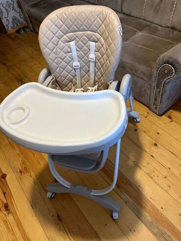 uşaq stol: Krem rəngli, tənzimlənən uşaq yemək stulu. Stulun arxası və oturacaq — 2