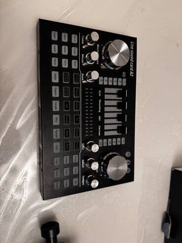 zeng zamani ses yazma: Studio desti' A2 Live Sound Card markalı səs kartı. Mikrofon fduce — 5