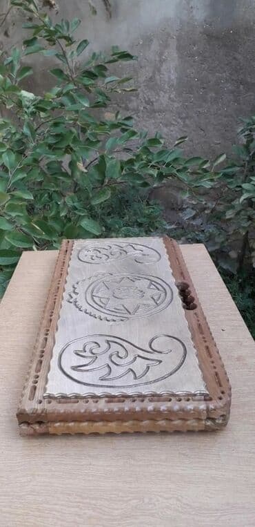 Maskalar, eynəklər: Əl işı taxta tavla dəsti - Material: bərk ağacdan oyma üsulu ilə — 10