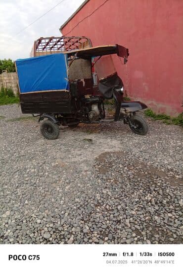 arenda motosikl: Yükdaşıma üçün üçtəkərli motosiklet (moto-üçtəkər) - Ön hissəsi — 4