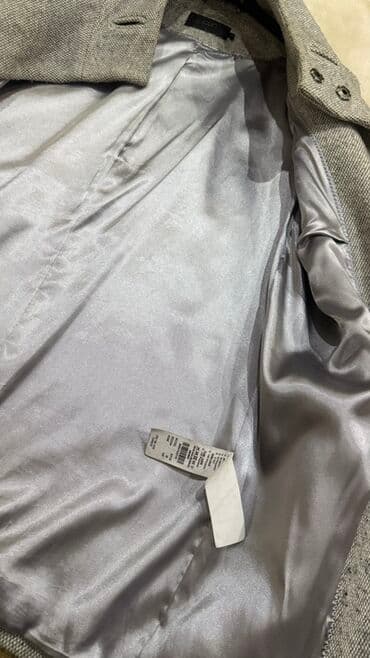 Boz rəngli qadın palto - Klassik, dairəvi fakturalı toxuma; düz kəsim — 2