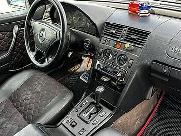 mosu: Mercedes-Benz C-Class: 2.2 l | 1995 il Sedan — 3