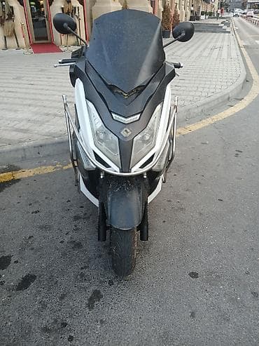 mape: Şəhərdaxili və uzun məsafələr üçün rahat maxi-skuter. Xüsusiyyətlər — 1