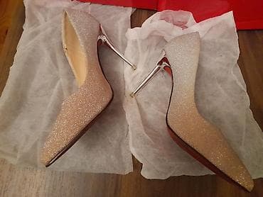 qızılı ayaqqabı: Parlaq qızılı rəngdə qadın stiletto tuflilər – Lady Shop - Model — 3