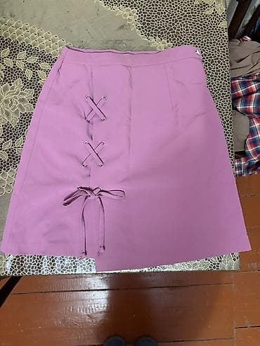 Məhsul: Qadın ətəyi - Rəng: Yasəmən/çəhrayı ton - Model: Düz kəsim lalafo.az -da Məhsul: Qadın ətəyi - Rəng: Yasəmən/çəhrayı ton - Model: Düz kəsim