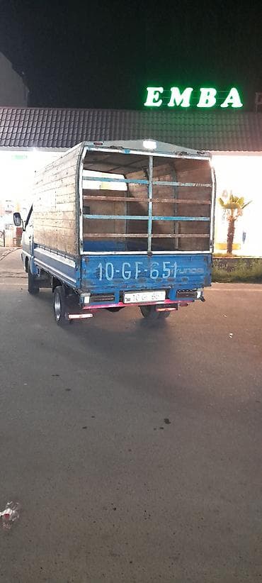 karavan maşın: Yükdaşıma üçün yığma üstü olan kiçik tonnajlı yük maşını - — 7