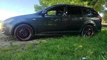 disklər: Kia Ceed: 1.6 l | 2008 il Universal — 1