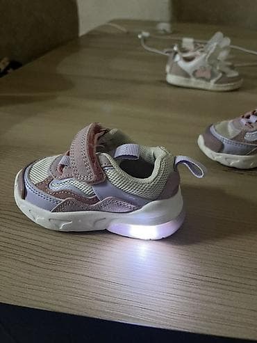 işıqlı uşaq krossovkaları: Krossovkalar, Ölçü: 21, Qız üçün — 2