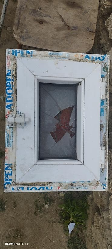 Tavan: Plastik (PVC) ventilyasiya pəncərəsi/lyuk - Çərçivə: ağ PVC, “Adopen” — 1