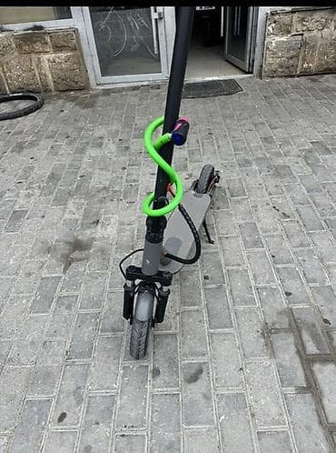Salam İşle Bağli Satiram 25-30 Km Yol Gedir Temiz Baterka 3-Gündü — 2