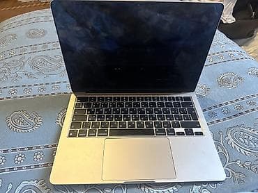 Apple MacBook Air 13.6" (M2) – Space Gray Xüsusiyyətlər: - Prosessor