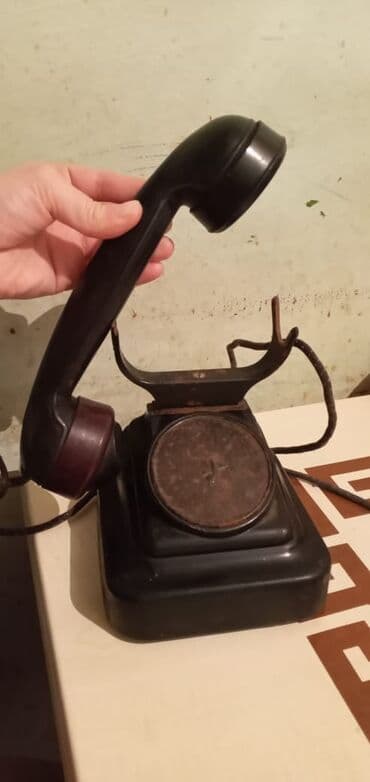 Устройства для борьбы с вредителями: Əntiq 1938 ci ilin masaüstü telefonu - Dizayn: Klassik bakelit tipli — 3