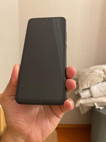 samsung galaxy a7 2017: Xiaomi Redmi smartfon - Rəng: qara - Arxa paneldə “Redmi” loqosu - — 2