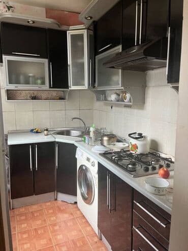 8 mikrorayon: Binəqədi rayonu,9 mkr,Zərifə göz klinikasıın yanında,5 mərtəbənin,3-cü — 4