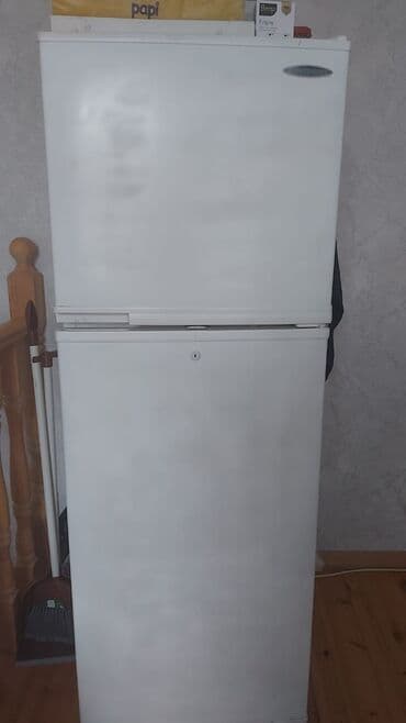 pencere tipli kondisionerler: Westpoint iki qapılı soyuducu işlək vəziyyətdədi - Üst hissədə ayrıca — 1