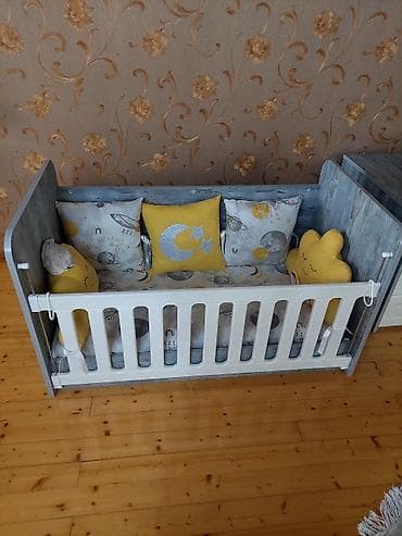 здравствуйте дорогие родители: Для девочки и мальчика, Четырехугольная, Колыбель, С бортиками, С матрасом, С механизмом качания — 3