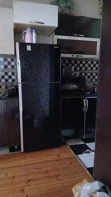 *400azn* Hitachi nofros soyuducu satilir.Unvan