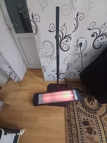 Elektrik şaquli infraqırmızı qızdırıcı - Tip: Döşəməüstü, şaquli