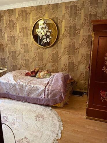 1 otaqlı kohnə tikili: Nərimanov metrosunun yaxınlığında 5 sayli xəstaxanaya yaxın yerləşən — 7