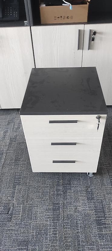wfaner: Ofis üçün təkərli çekmece dolabı - Model: 3 çekmecəli mobil pedstal - — 1